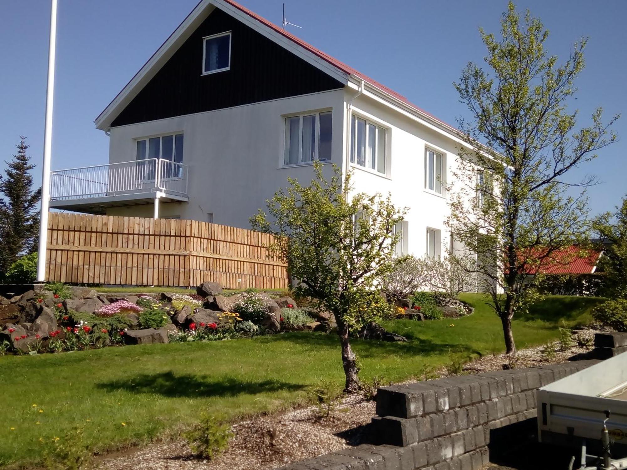 Setrith Guesthouse Borgarnes Buitenkant foto